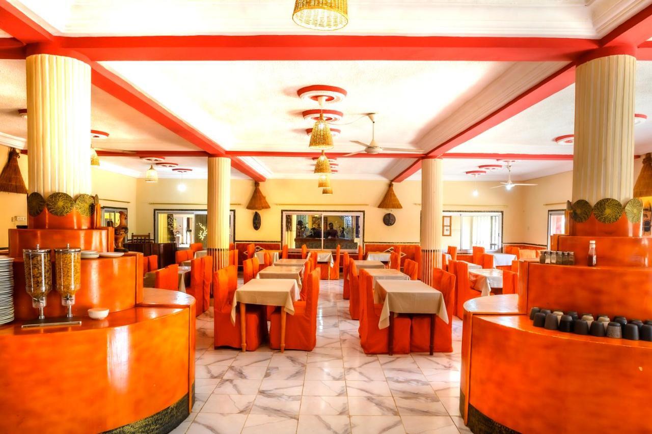 Palm Beach Hotel Kotu Exterior photo