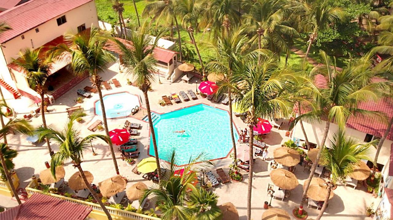 Palm Beach Hotel Kotu Exterior photo