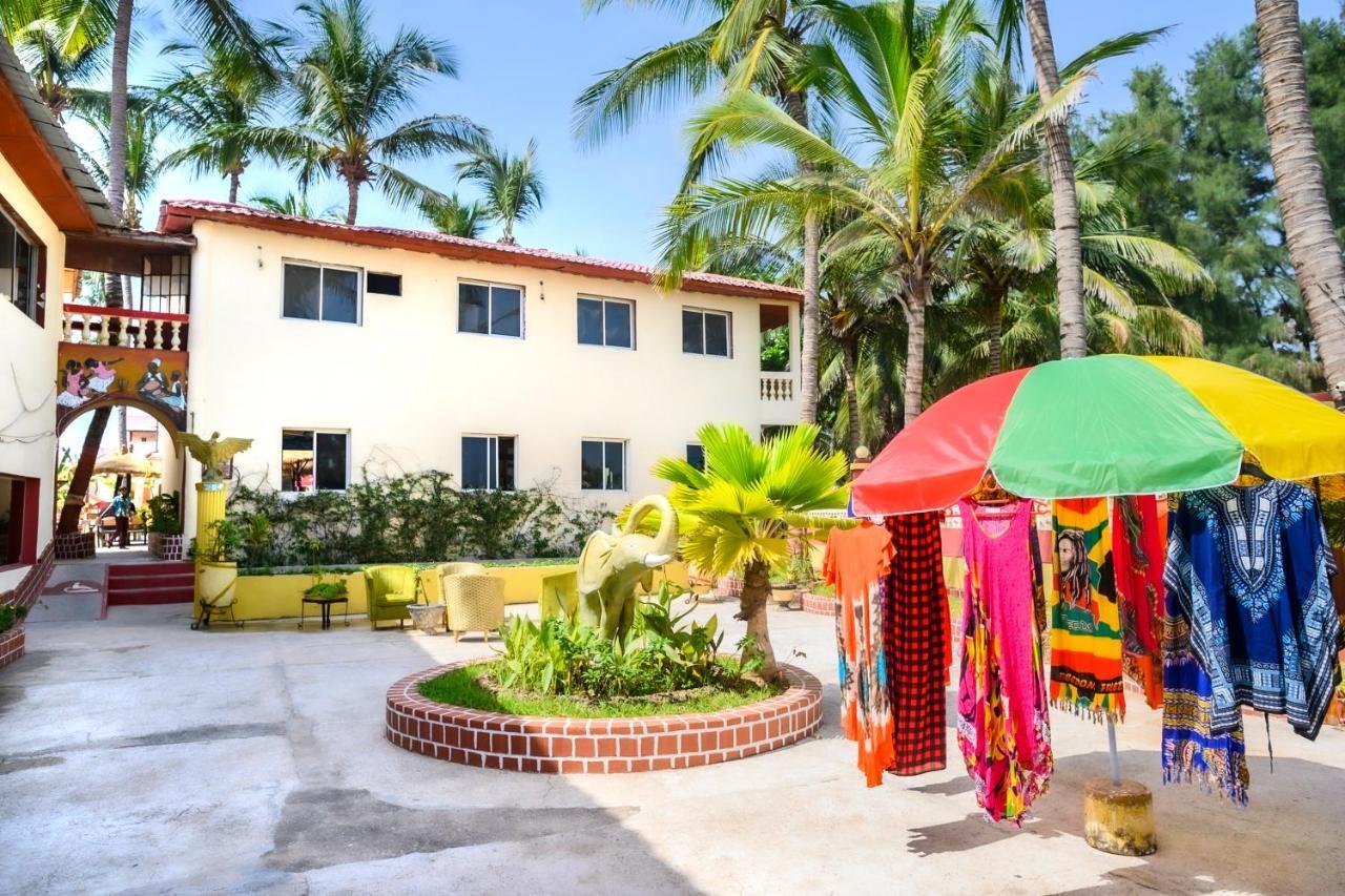 Palm Beach Hotel Kotu Exterior photo