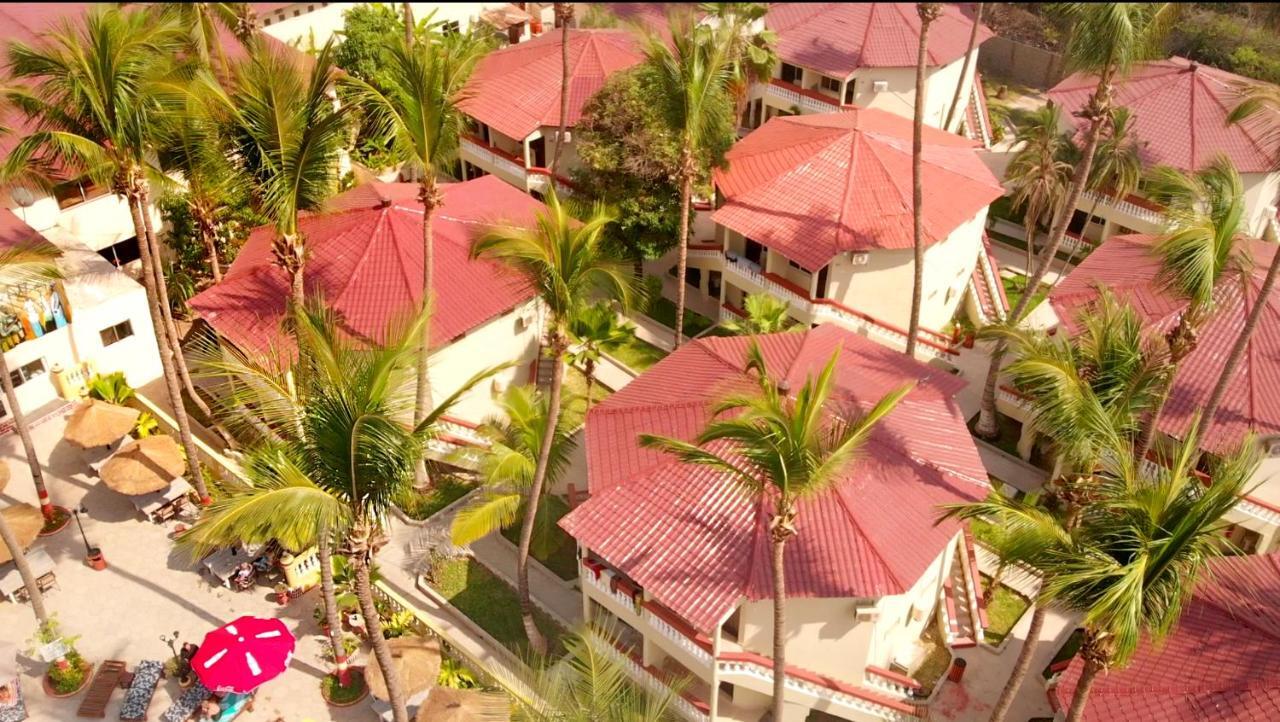 Palm Beach Hotel Kotu Exterior photo